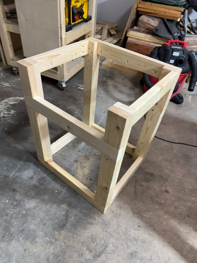 Expandable Router Table